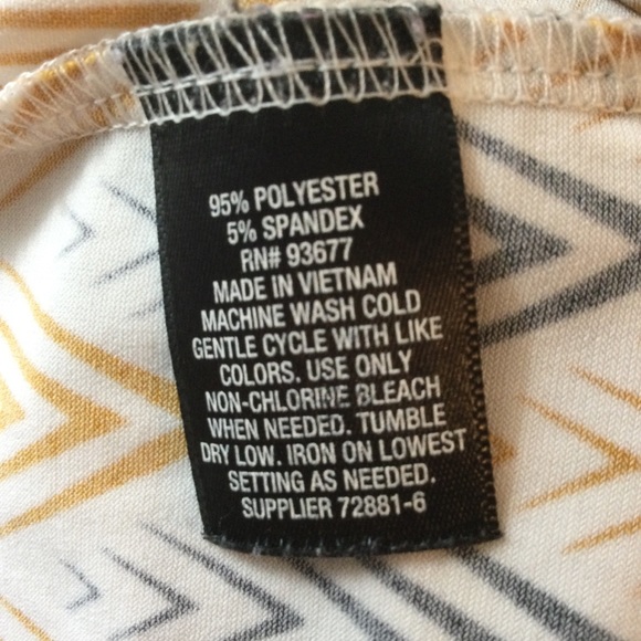 Patterned blouse - Picture 4 of 6